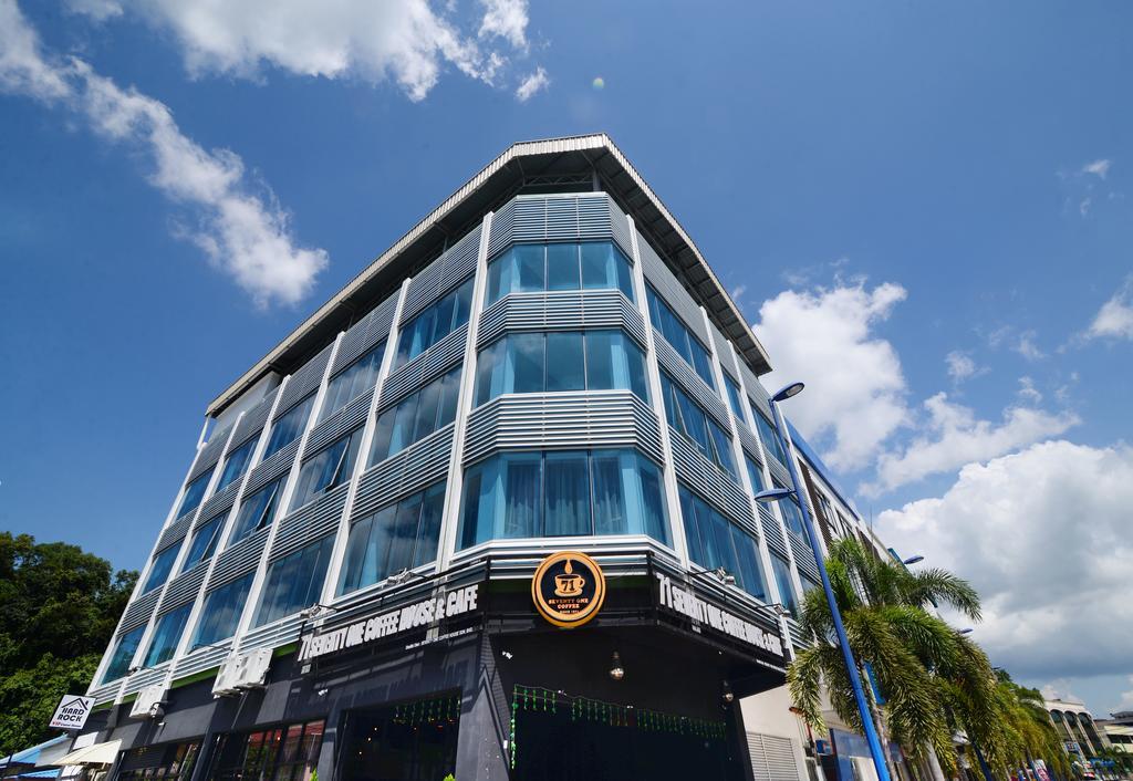 Hard Rock Vip Guest House Mersing Exterior photo